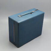 Синий отечественный патефон чемоданного типа, Завод «Молот», Вятские поляны, 1950-е