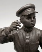 Скульптура, уникальный личный подарок Н. С. Хрущеву «Мастерство бессмертно», скульптор Аникин П. С., чугунное литье Касли, СССР, 1950-е
