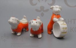 Комплект фарфоровых статуэток «Выступление цирковых собак», Дулево