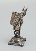 Старинная посеребренная фигурка, настольная подставка для зубочисток «Заяц на костылях», фирма VERIT N.B.W (Норблин, братья Бух и Т. Вернер), Россия, 19 в.