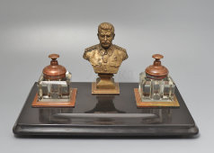 Агитационный письменный прибор с бюстом Сталина, чернильница, 4 предмета, бронза, камень, СССР, 1940-е