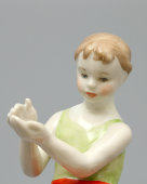 Фарфоровая статуэтка СССР «Девочка с гусятами», скульптор Гатилова Е. И., Дулево, 1964 г.