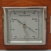 Настенная метеостанция с барометром и термометром в стиле ар-деко, Германия, 1930-е