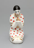 Статуэтка «Девушка с птичкой», скульптор Исакова, Первомайский фарфоровый завод (Песочное), 1960-е