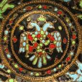 Тарелка в русском стиле с двуглавым орлом, латунь с эмалями, Россия, 19 в.