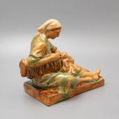 Советская скульптура «Сбор табака», обливная керамика Гжели