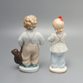 Комплект статуэток «Первосчет» и «Мальчик с мишкой», скульпторы Столбова Г. С. и Холодная М. П., ЛФЗ