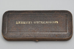Старинный офтальмоскоп «Liebreich's Ophthalmoscope» в коробке с бархатом, Германия, кон. 19 в.