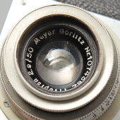 Немецкий малоформатный зеркальный фотоаппарат «Кине-Экзакта» (Kine Exakta) 24/36 мм, компания Ihagee, Дрезден, 1930-40 гг.