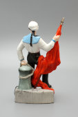 Агитационная статуэтка «Матрос со знаменем», автор Данько Н. Я., ЛФЗ, 1920-е