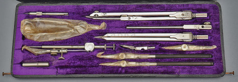 Старинный немецкий набор инструментов для черчения, готовальня «Präcision» (Точность) R VII, фирма E. O. Richter&Co