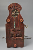 Старинный дисковый телефонный аппарат Н. К. Гейслер и Ко из массива дерева, Санкт-Петербург, 1910-е