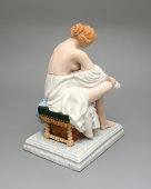 Статуэтка «За туалетом» (Одевающаяся девушка​), бисквит, завод Гарднера, 19 век