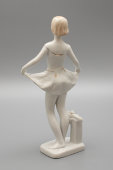 Фигурка «Юная балерина», скульптор Велихова С. Б., фарфор ЛФЗ, 1950-60 гг.