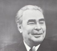 Плакат с изображением Л. И. Брежнева