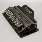 Старинная дорожная печатная машинка «Bennett», Нью-Йорк, США, нач. 20 в.