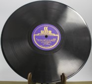 Советская старинная / винтажная пластинка 78 оборотов для граммофона / патефона с песнями С. Я. Лемешева: «Выхожу один я на дорогу» и «Про рябинушку»