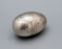 Шкатулка-яйцо серебряная в русском стиле