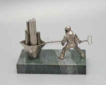 Подарочный сувенир, подарок сталевару «Металлург», металл, камень, Россия, 2010-е