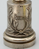 Старинный колокольчик для вызова прислуги с ручкой в виде бюста французского поэта Беранже