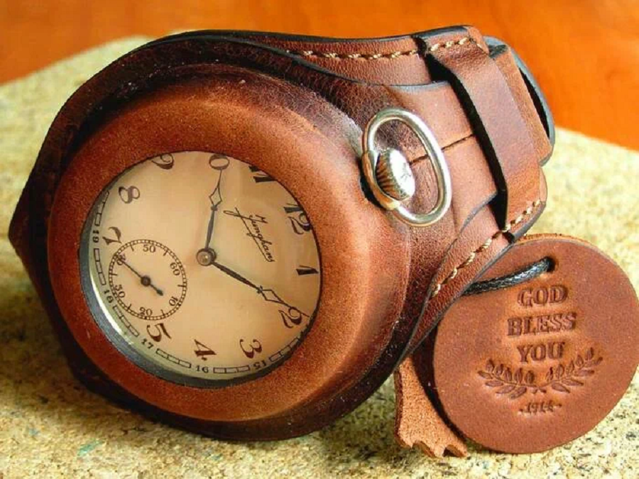Карманно наручные часы. Наручный ремень для карманных часов. Часы с кожаным ремешком. Наручный ремешок для карманных часов. Кожаный браслет для карманных часов.