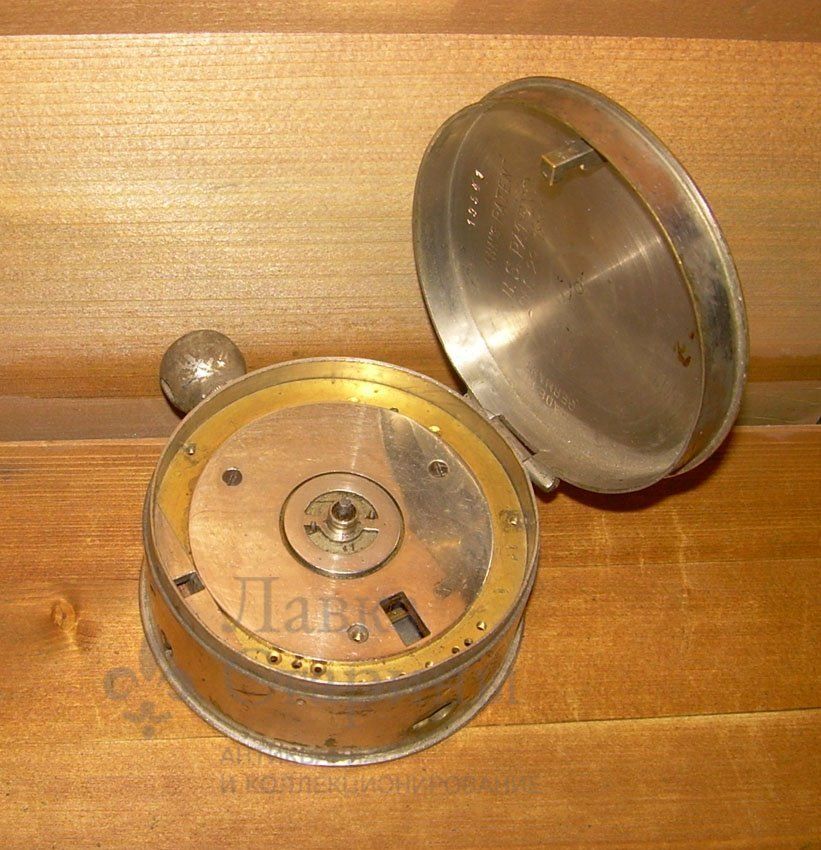 часы ночного сторожа антиквариат. переносные контрольные часы сторожа. часы для охранника. часы сторожа.