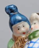 Винтажная статуэтка «Прогулка», скульптор Лотов Н. А.​,​ фарфор Вербилки, 1950-60 гг.