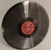 Федор Шаляпин, песня «В двенадцать часов по ночам» на музыку М. Глинки, и «Два гренадера», 1920-е годы Пластинка большого размера. Редкость! США. Victor Records