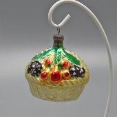 Винтажная ёлочная игрушка «Корзина с ягодами», стекло, СССР, 1950-60 гг. 