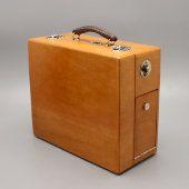 Антикварный патефон «Victrola» в деревянном корпусе, Victor Talking Machine Co., США, Япония, 1920-е