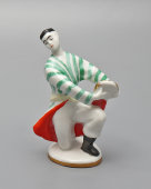 Статуэтка «Узбек с бубном», скульптор Велихова С. Б., художник Блак Л. К., фарфор, ЛФЗ, 1950-60 гг.