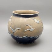 Авторское керамическое кашпо, ваза «Чайки над морем», Модорова М. А., Гжель, 1950-е