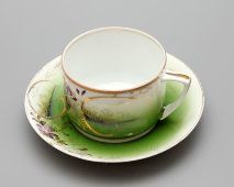 Чашка с блюдцем в зеленой росписи, фарфор Тов-ва М. С. Кузнецова, к. 19 в.