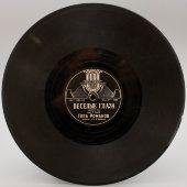 Глеб Романов: мексиканская песня «Бэса мэ мучо» и чаритта «Веселые глаза», Фабрика пластмасс № 1, Москва, 1950-е