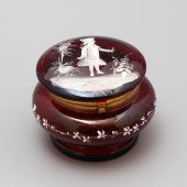 Стеклянная шкатулка для дамских принадлежностей, рубиновое стекло, роспись эмалевыми красками, латунь, Европа, 19 век