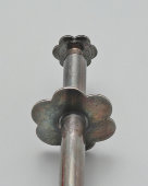 Старинные щипцы для оливок и маслин, захват с тремя зубцами «Шестилистник», посеребренный металл, Франция, нач. 20 в.