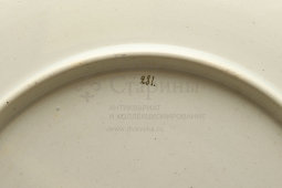 Настенная декоративная агитационная тарелка «Рабочий класс», фаянс, Песоченская фабрика, 1926 г.