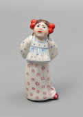 Статуэтка «Девочка с веснушками», фарфор, Коростень, 1980-е