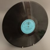 Раиса Неменова с песнями «Встают рассветы» и «Текстильный городок». Апрелевский завод. 1950е гг.