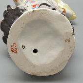 Статуэтка «Земфира стоящая» (Цыганка) в цветастой юбке, скульптор Бржезицкая А. Д., Дулевский завод, 1950-е