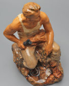 Статуэтка «Механизатор» (Тракторист), скульптор Боголюбов В. Я., керамика, Гжельский керамический завод, 1960-е