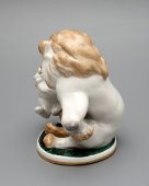 Статуэтка «Заяц во хмелю» (Лев и заяц), скульптор Воробьев Б. Я., фарфор ЛФЗ, 1950-60 гг.