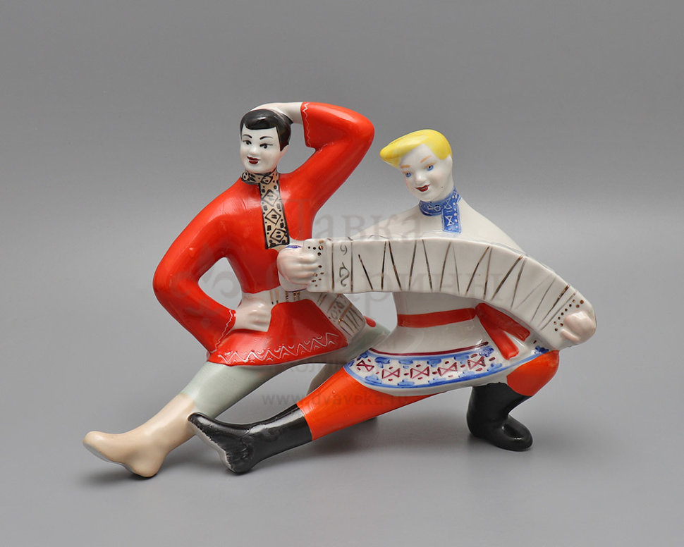 Статуэтка«Русский перепляс», Украина, Полонский завод