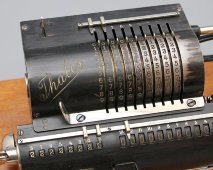 Старинный арифмометр «Thales», серия 3368, Ландау, Германия, 1920-е