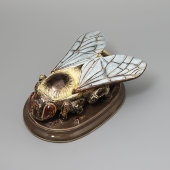 Фаянсовая масленка «Пчела», Кузнецов, 19 век