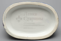 Старинная масленка «Пчела», фаянс, Тов-во М. С. Кузнецова, кон. 19 в.