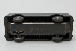 Советская детская игрушечная машинка, пластмасса, СССР, 1980-е годы