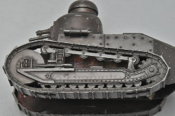 Старинная чернильница времен Первой мировой войны «Танк Renault FT-17», металл, стекло, Франция, 1910-20 гг.