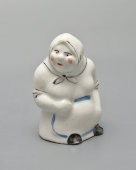 Статуэтка «Попадья»​, скульптор Данько Н. Я., фарфор ЛФЗ, 1930-е