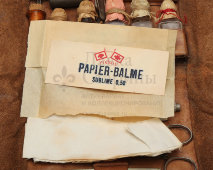 Старинный дорожный медицинский набор​ врача в кожаном футляре: инструменты, флаконы с лекарством, подарок хирургу, Европа, нач. 20 в.